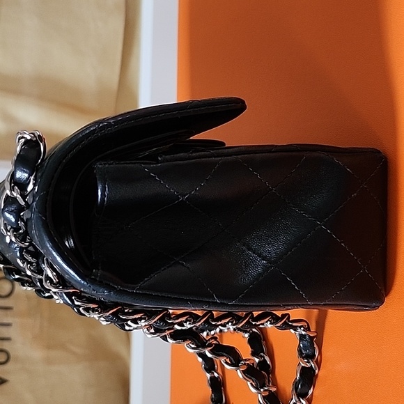 Chanel Classic Double Flap Lambskin Small SHW Authentic - Picture 13 of 15